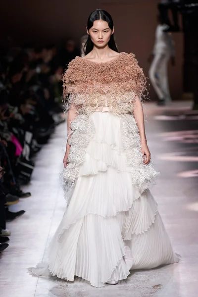 Look 23